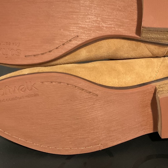 NEW Softwalk suede ankle boot 9 - Picture 5 of 6